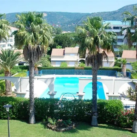 Maison Le Lavandou, 3 Pieces, 5 Personnes - Fr-1-251-265 *