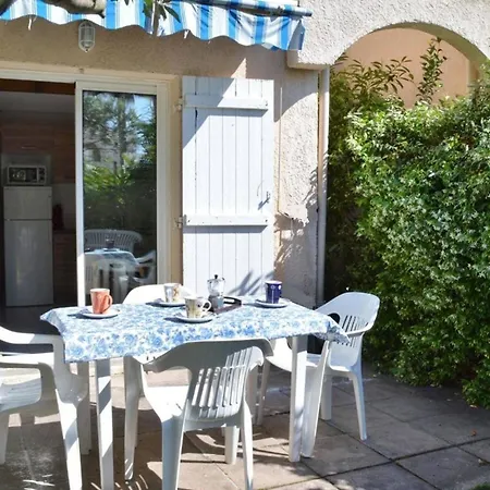 Vakantiehuis Maison Le Lavandou, 3 Pieces, 5 Personnes - Fr-1-251-265